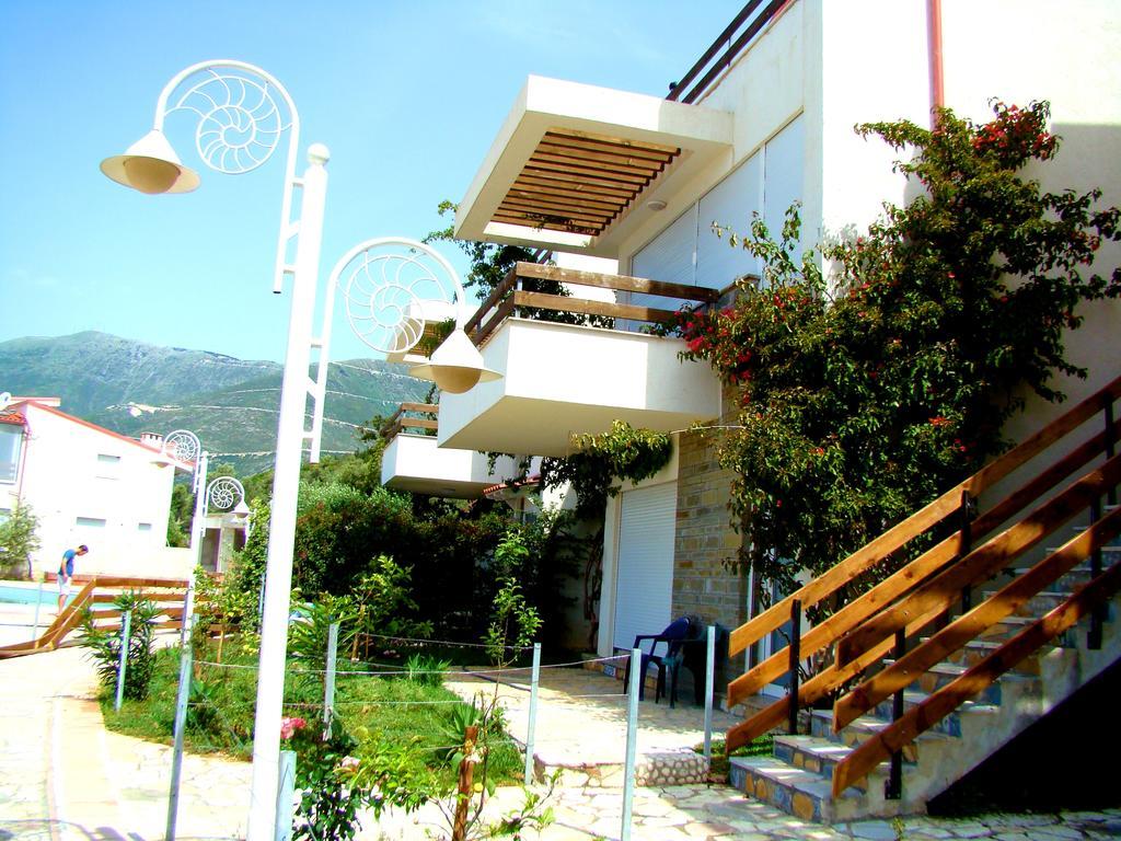 The Olive Terrace Apartments Palase Exterior foto